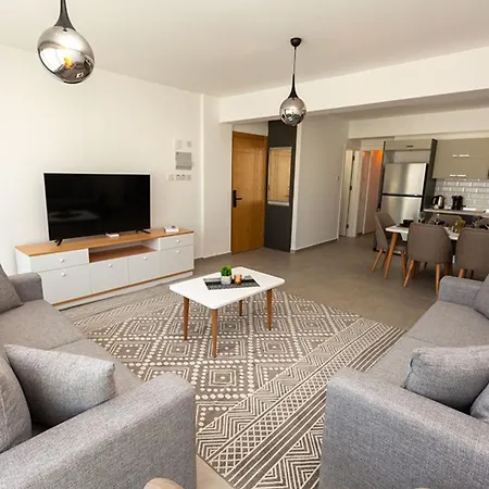 Jasmine Gray By Holidaykeys