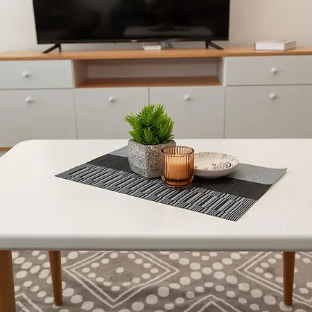 Apartment Jasmine Gray *