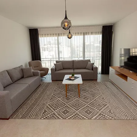 Apartment Jasmine Gray *