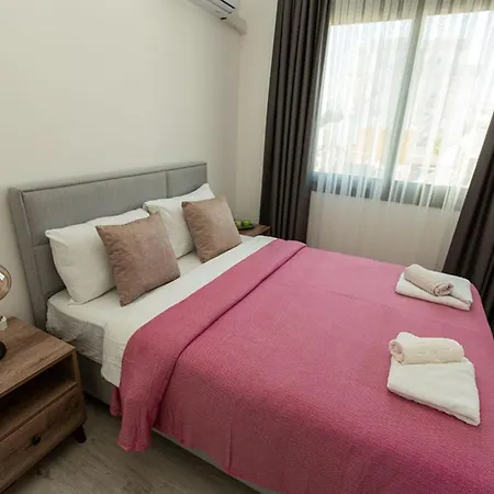 Daire Jasmine Gray By Holidaykeys Girne