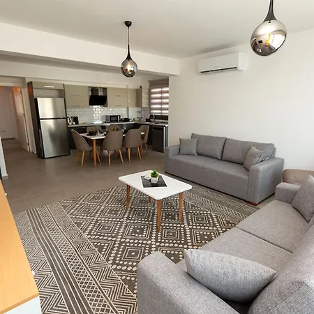 Jasmine Gray By Holidaykeys