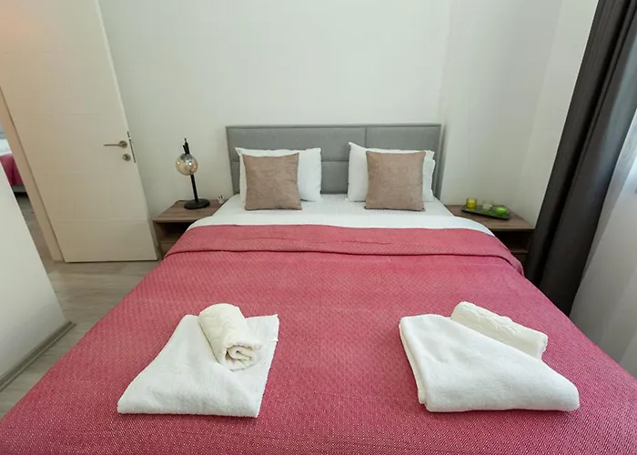 Jasmine Gray By Holidaykeys * Kyrenia (Northern Cyprus)