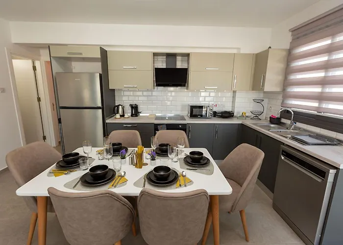 Jasmine Gray By Holidaykeys Appartamento *